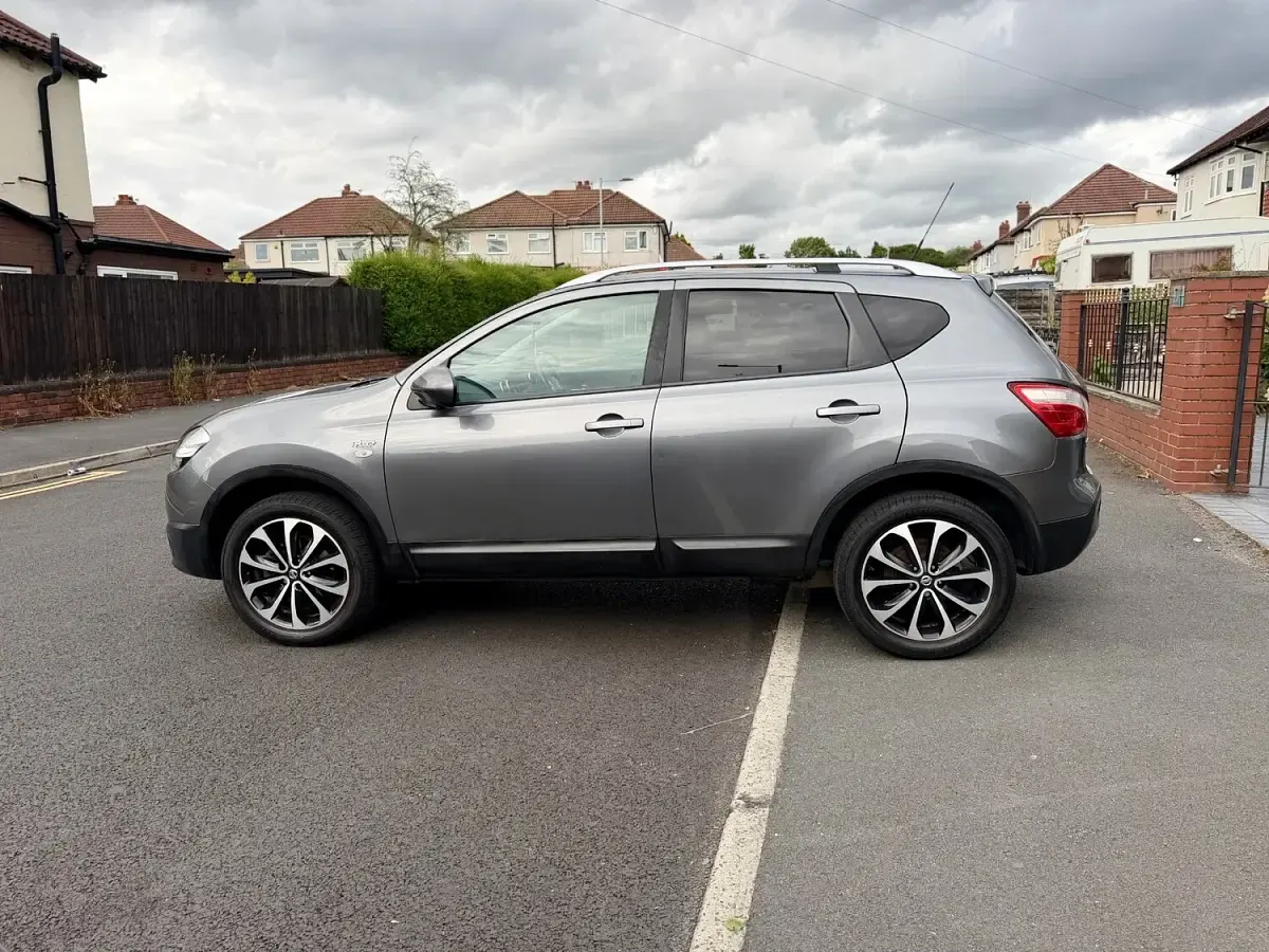 Used Nissan Qashqai N-TEC 117 HP (86 kW) 2012 Grey SUV