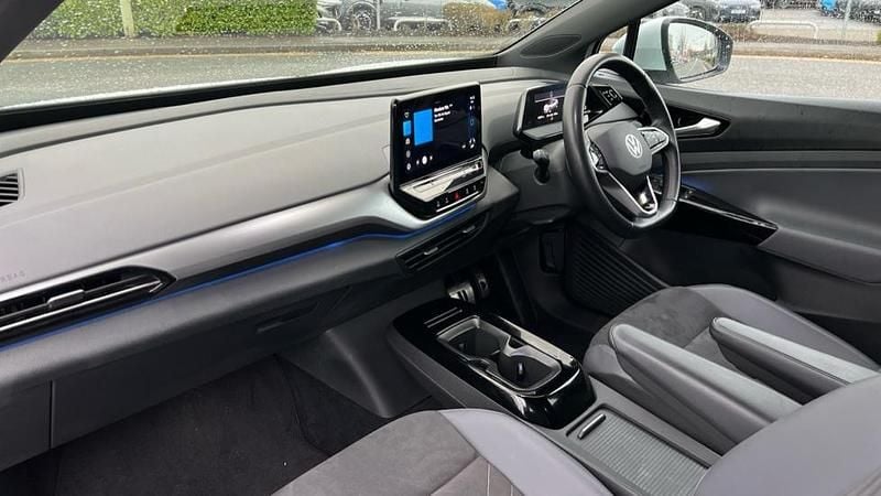 Used VW ID.4 Pure 108 kW (148 HP) 2022 Glacier white metallic SUV