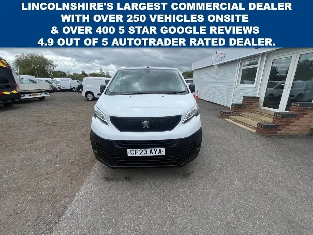 Begagnad Peugeot Expert Premium 2023 Vit Van