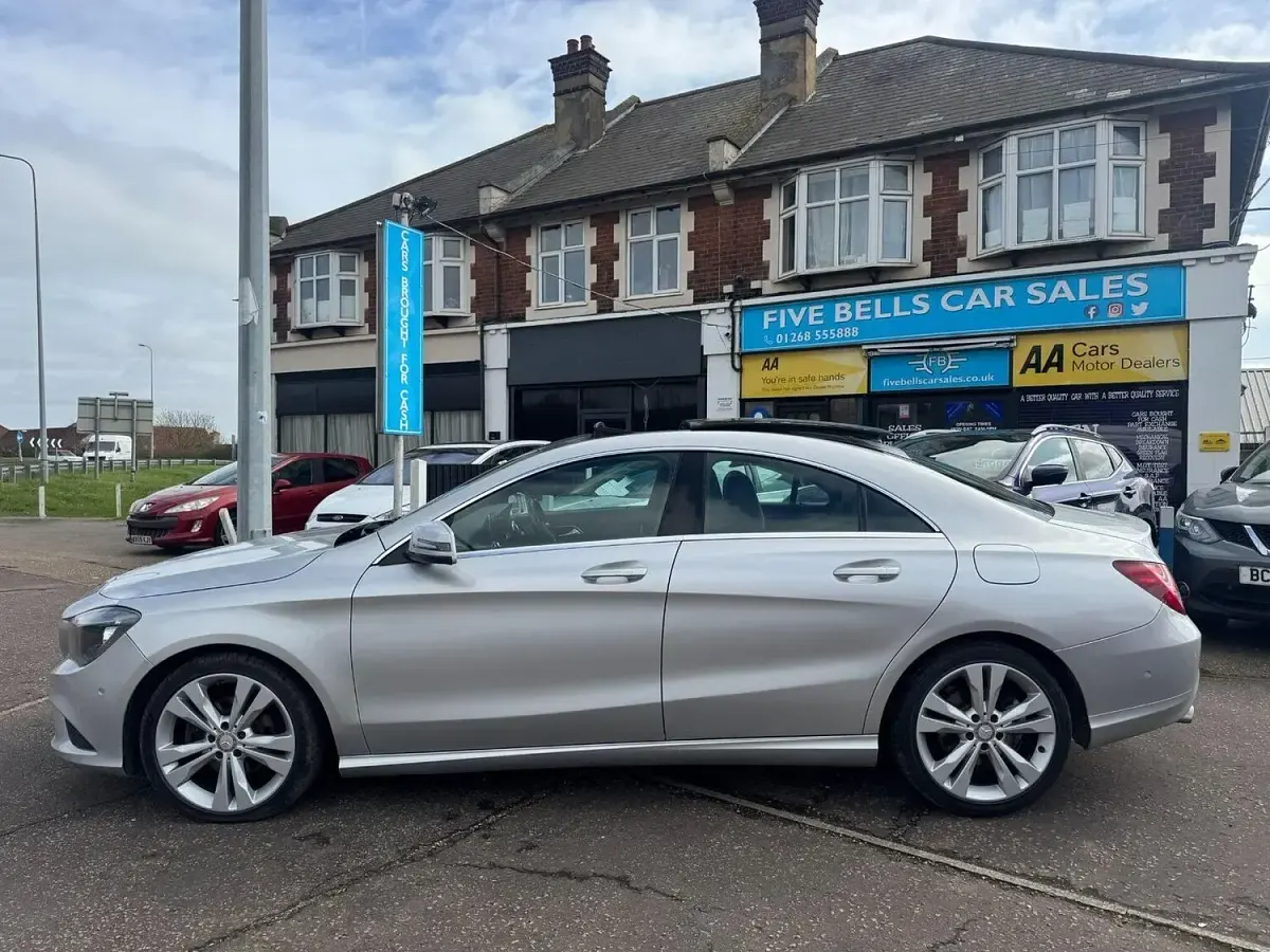 Used Mercedes CLA180 122 HP (89 kW) 2013 Silver Sedan