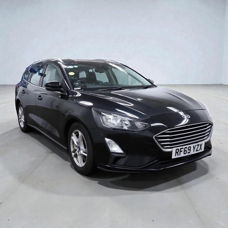 Used Ford Focus Zetec 95 HP (69 kW) 2019 Black Estate