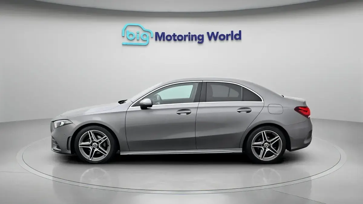 Usado Mercedes A180 Executive 114 HP (83 kW) 2019 Sedan
