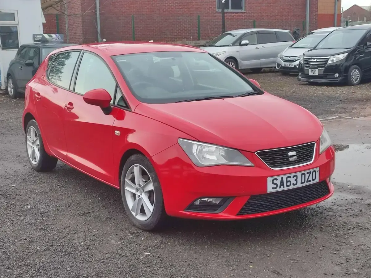 Usado Seat Ibiza 2013 Rojo Utilitario