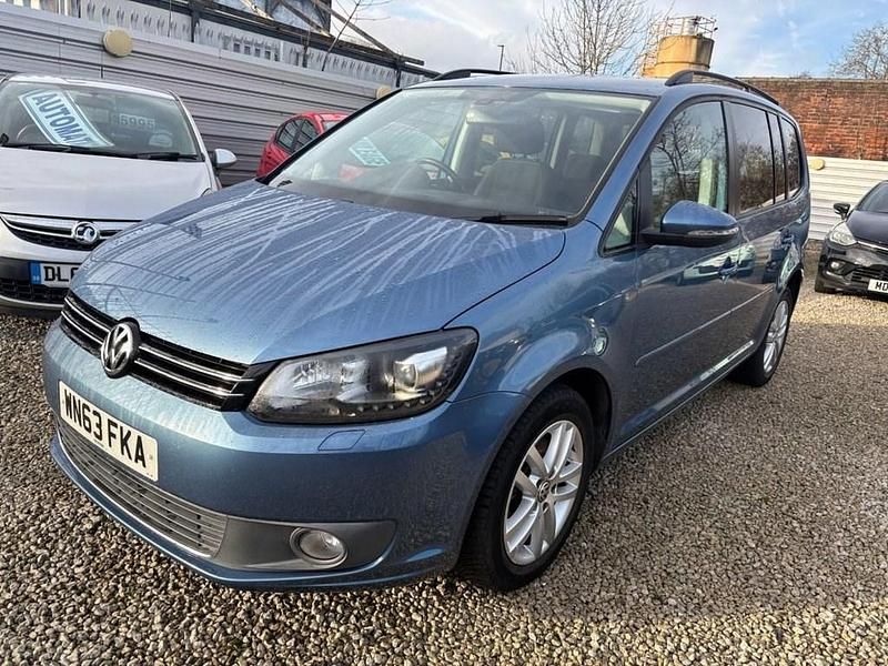 Used VW Touran SE 140 HP (102 kW) 2024 Blue MPV