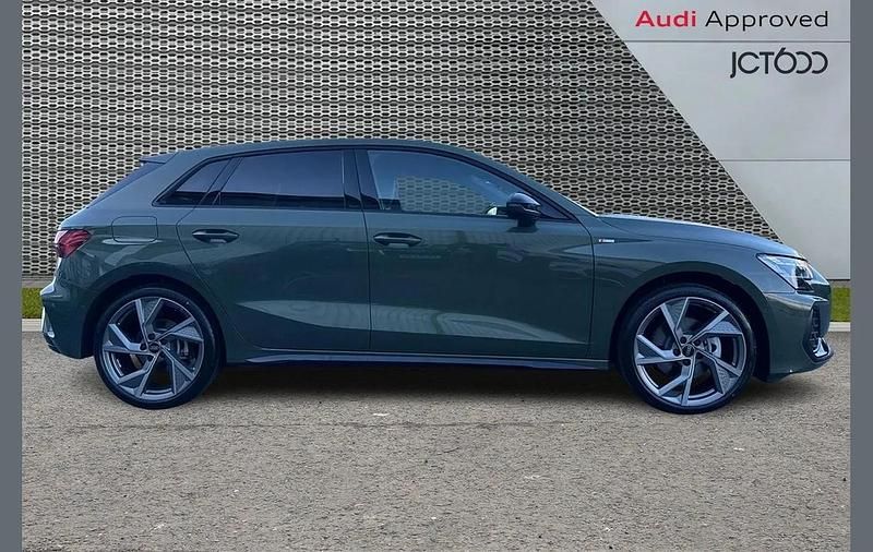 Used Audi A3 Black Edition 147 HP (108 kW) 2026 Green Hatchback