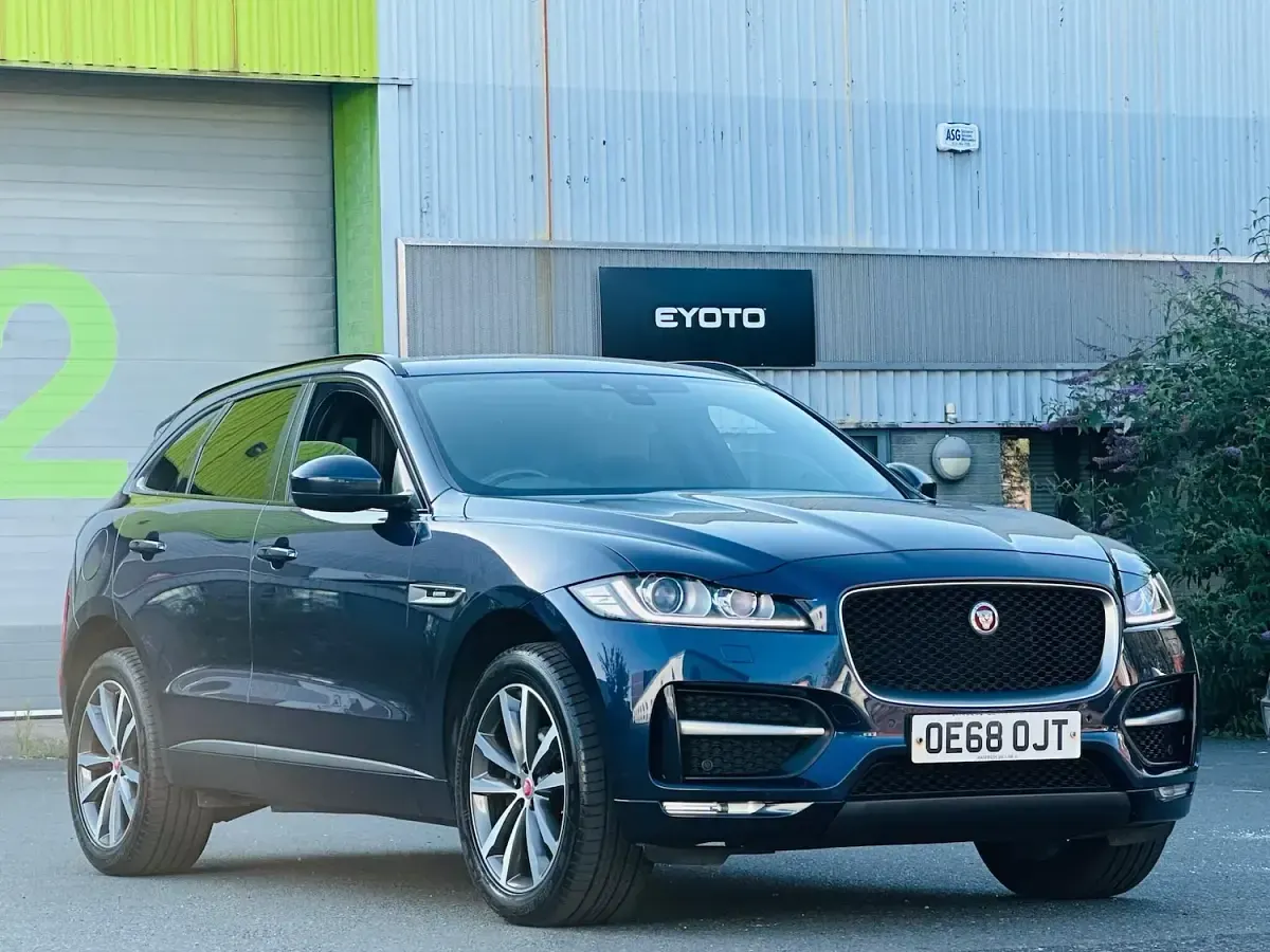 Used Jaguar F-Pace R-Sport 180 HP (132 kW) 2018 Blue SUV