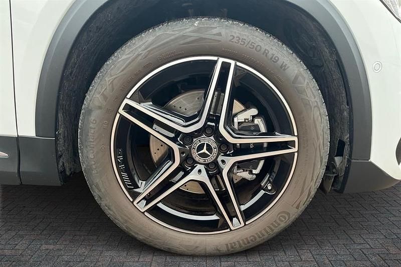 Used Mercedes GLA200 AMG Line Premium 163 HP (119 kW) 2023 Digital white SUV