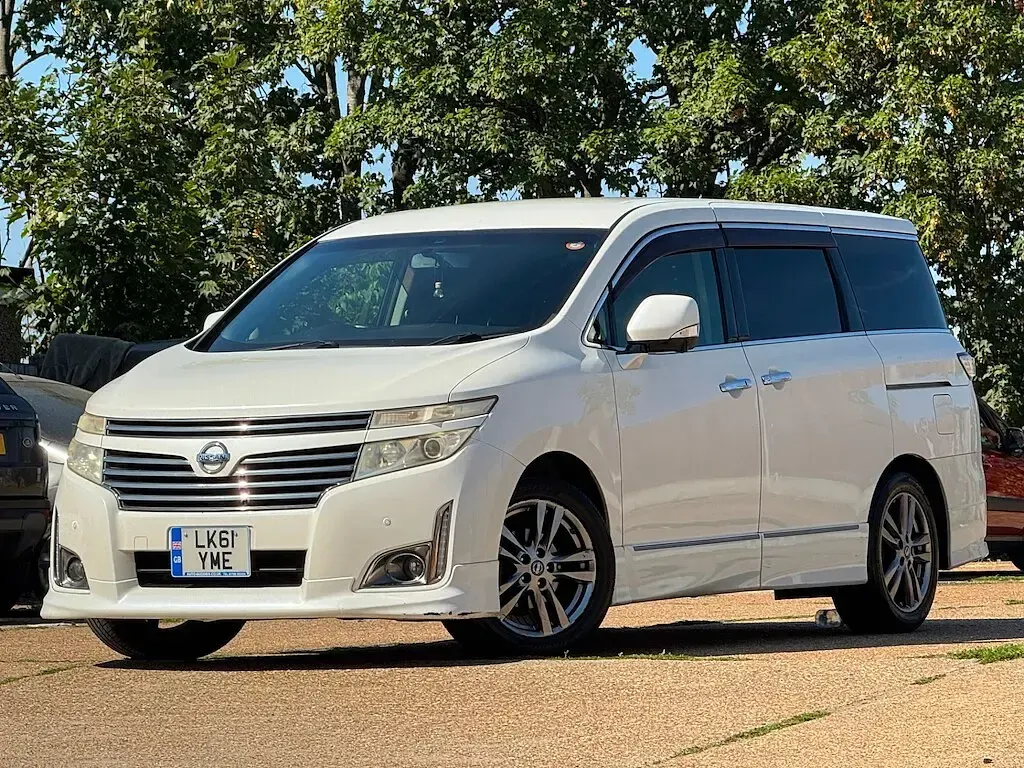 Used Nissan Elgrand 2022 White MPV