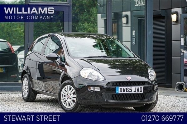 Black Used 2016 Fiat Punto Pop Hatchback | £3,982 (Fair price) - Image 1/1