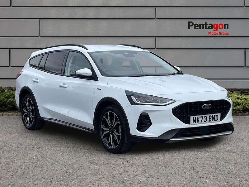 White Used 2023 Ford Focus Active X Estate | £16,995 (Fair price) - Image 1/4