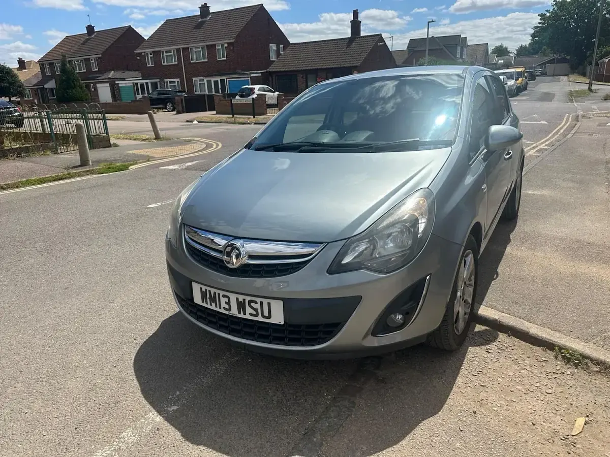 Used Vauxhall Corsa 90 HP (66 kW) 2013 Silver Hatchback
