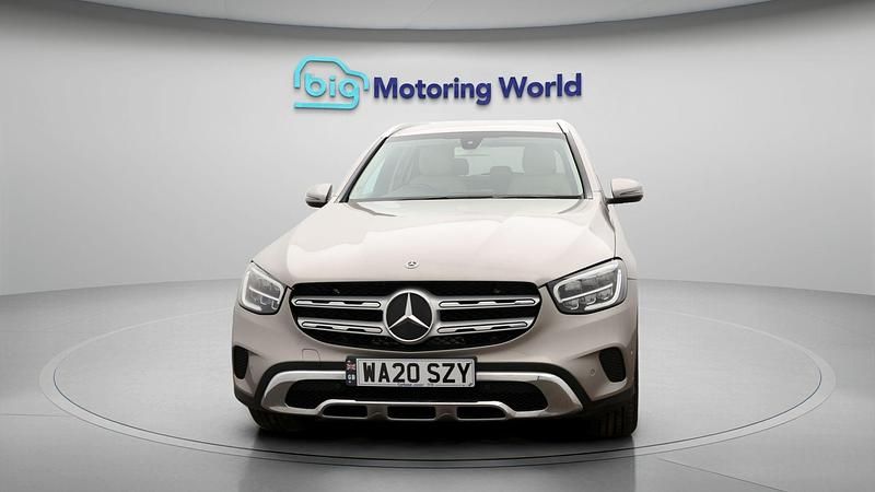 Used Mercedes GLC220 191 HP (140 kW) 2019 Silver Estate