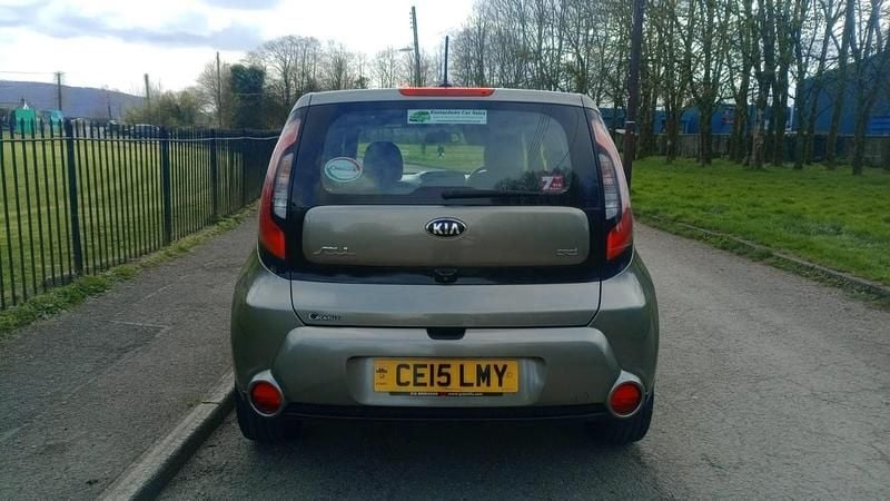 Used Kia Soul Plus 128 HP (94 kW) 2015 Silver SUV