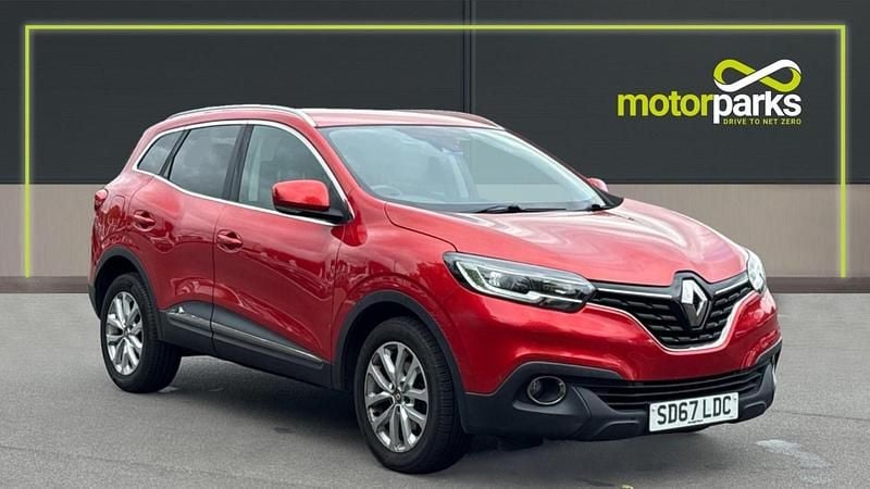 Flame red metallic Used 2017 Renault Kadjar Dynamique SUV | £8,000 (Good price) - Image 1/4