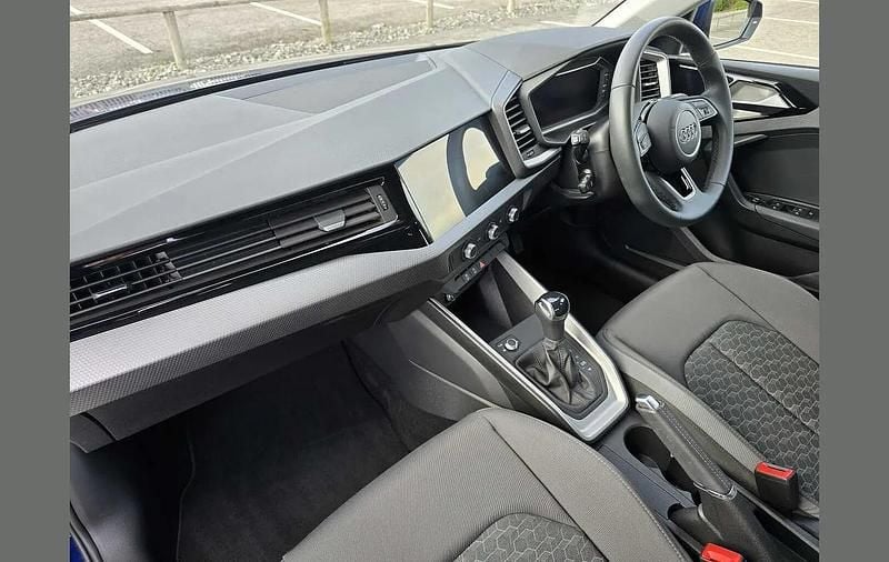Usado Audi A1 Sport 94 CV (69 kW) 2024 Azul SUV