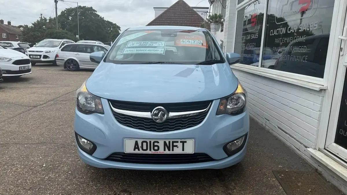 Used Vauxhall Viva 75 HP (55 kW) 2016 Blue Hatchback