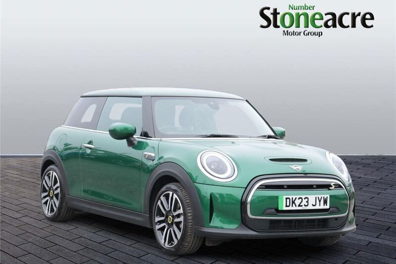 Green Used 2023 Mini Cooper S Level 2 Hatchback | £15,995 (Fair price) - Image 1/4