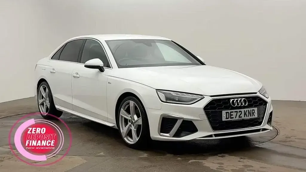 Begagnad Audi A4 S-Line 150 HK (110 kW) 2022 Vit Sedan