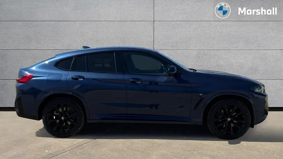 Used BMW X4 M Sport 190 HP (139 kW) 2025 Blue SUV