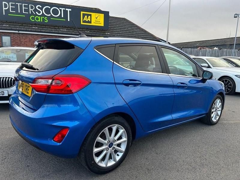 Used Ford Fiesta Titanium 100 HP (73 kW) 2019 Blue Hatchback
