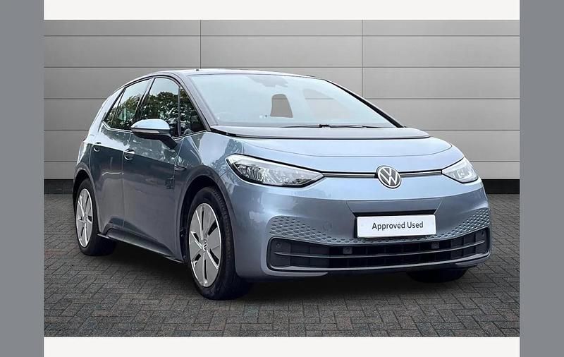 Blue Used 2023 VW ID.3 Pro Performance Hatchback | £16,795 (Fair price) - Image 1/3
