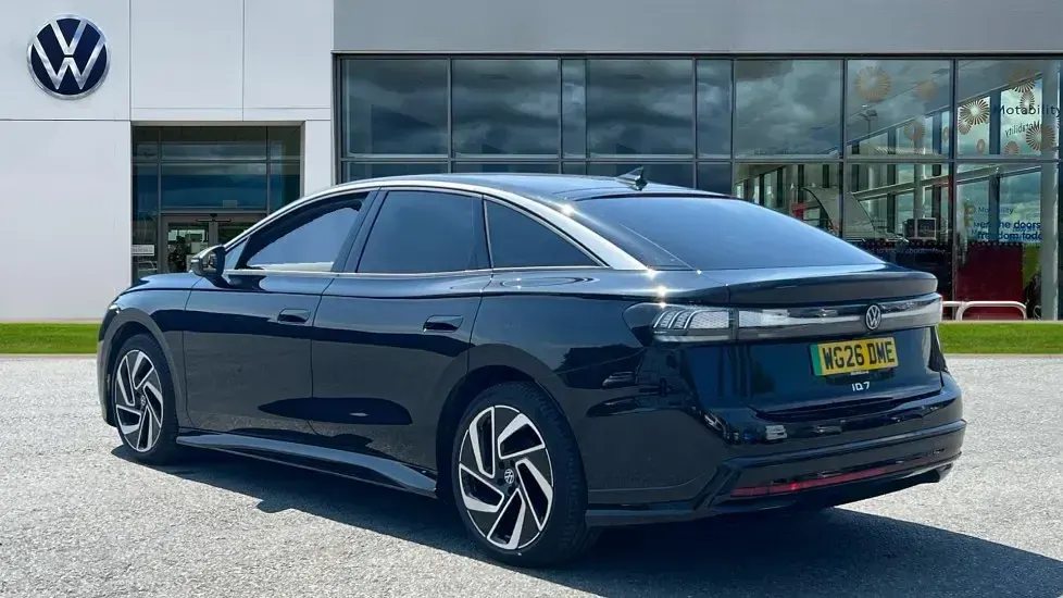 New VW ID.7 Pro 210 kW (286 HP) 2026 Grenadilla black metallic