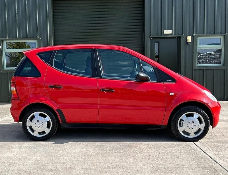 Used Mercedes A140 Classic 1999 Red Hatchback