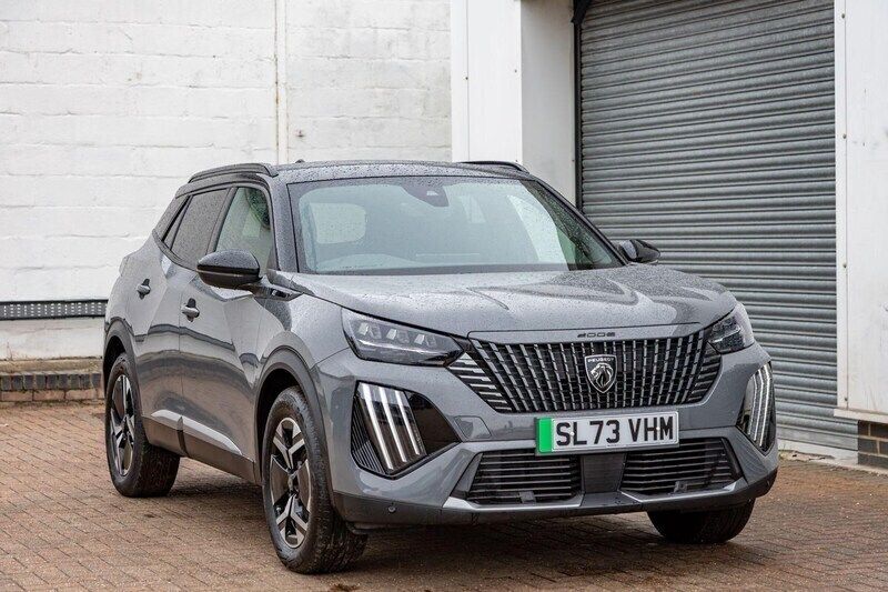 Grey Used 2023 Peugeot e-2008 SUV | £19,450 (Good price) - Image 1/4