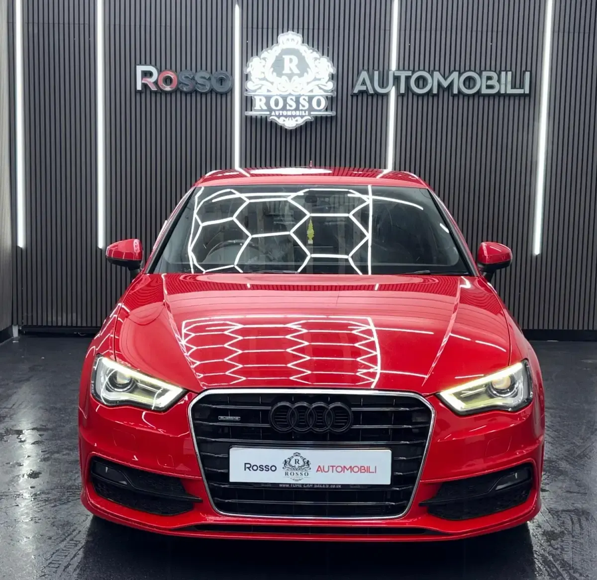Used Audi A3 S-Line 184 HP (135 kW) 2013 Red Hatchback