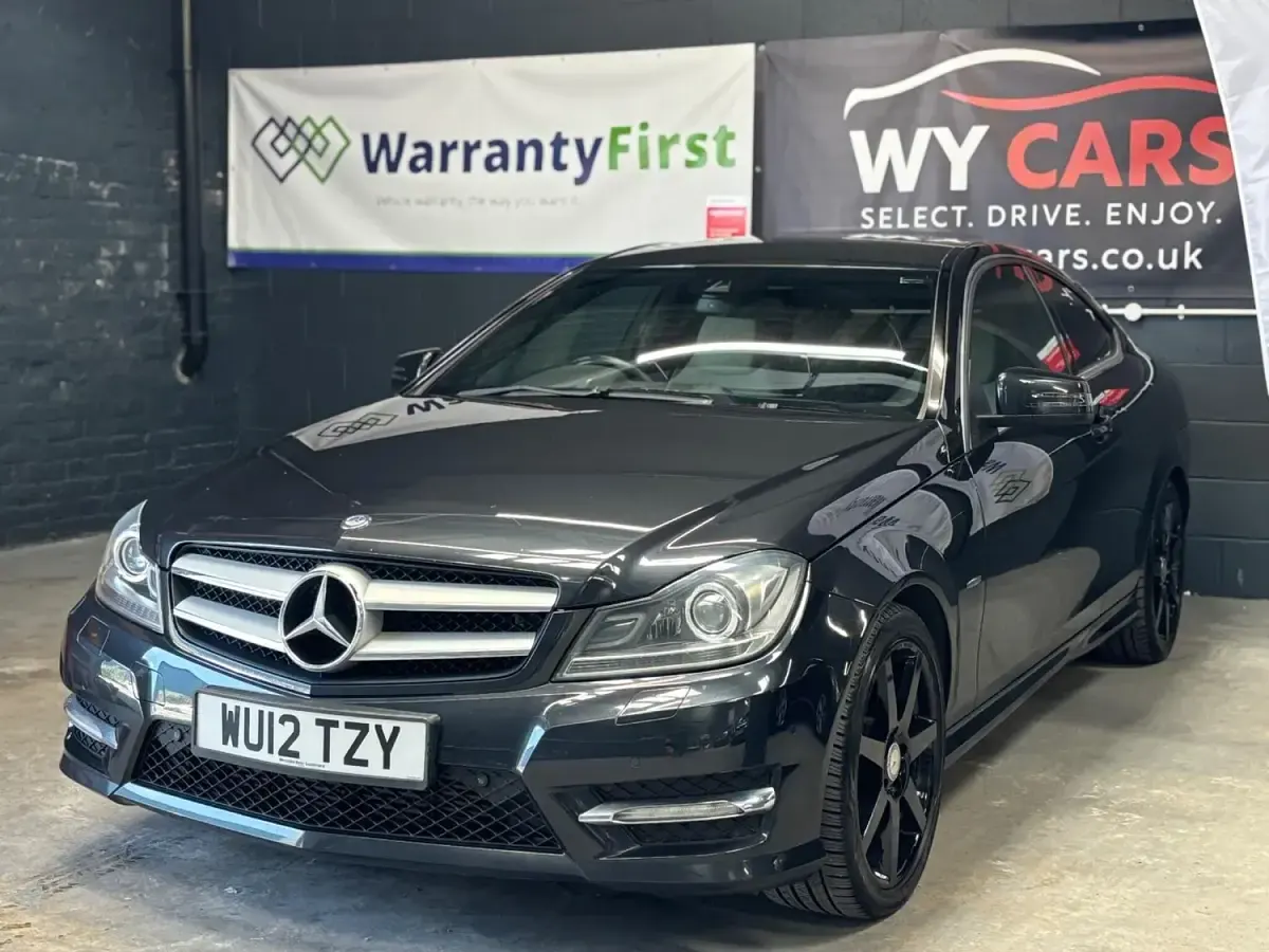 Used Mercedes C250 AMG 204 HP (150 kW) 2012 Black Coupe