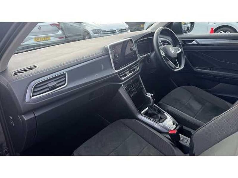 Used VW T-Roc Style 150 HP (110 kW) 2024 Indium grey metallic SUV