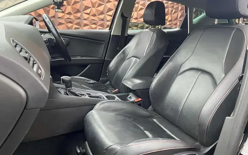 Used Seat Leon FR Sport 150 HP (110 kW) 2019 Black Hatchback