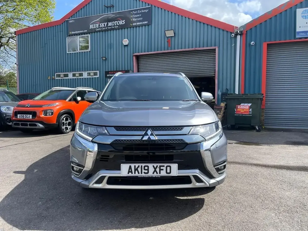 Used Mitsubishi Outlander P-HEV 2019 Grey Estate