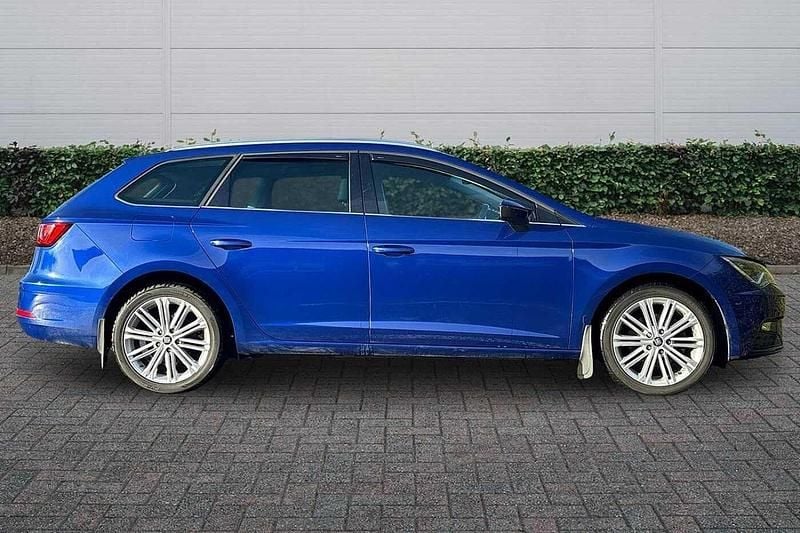Used Seat Leon Sport 148 HP (108 kW) 2018 Blue Estate