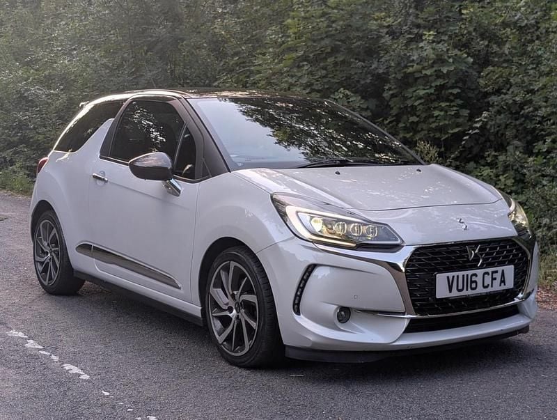 White Used 2016 DS Automobiles DS3 Prestige Hatchback | £6,495 (Fair price) - Image 1/4