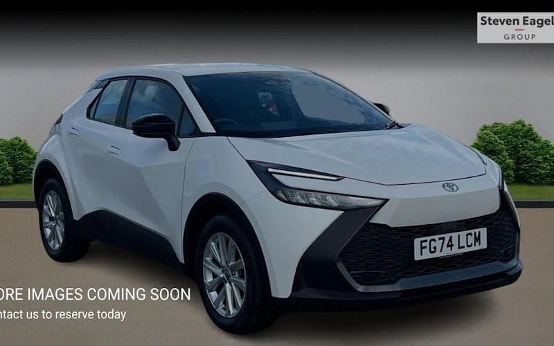 Used Toyota C-HR 140 HP (102 kW) 2026 SUV