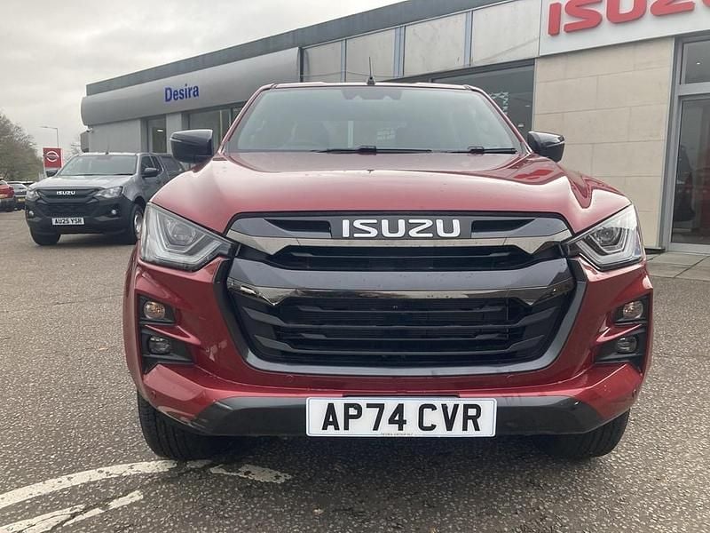 Used Isuzu D-Max 163 HP (119 kW) 2024 564 spinel red Pickup