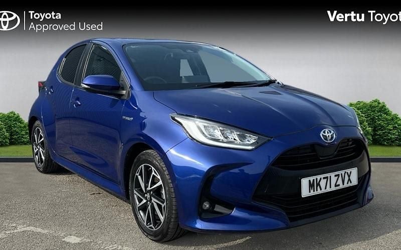 Used Toyota Yaris Hybrid Design 116 HP (85 kW) 2026 Hatchback