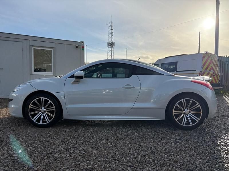 Used Peugeot RCZ Sport 156 HP (114 kW) 2014 White Coupe