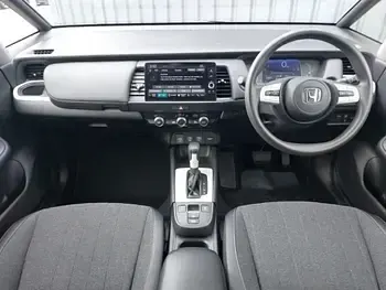 Used Honda Jazz Hybrid 109 HP (80 kW) 2020 White Hatchback