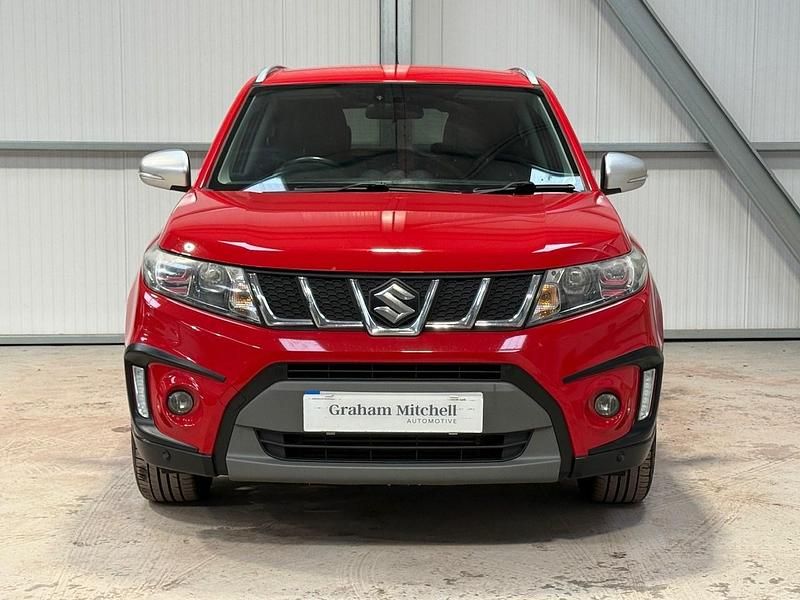 Second-hand Suzuki Vitara 138 CP (101 kW) 2016 Roșu SUV