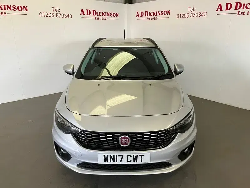 Used Fiat Tipo Easy Plus 95 HP (69 kW) 2017 Silver Estate