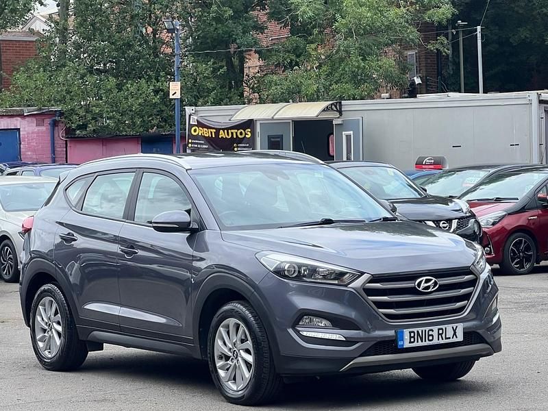 Grey Used 2016 Hyundai Tucson SE SUV | £7,995 (Fair price) - Image 1/4