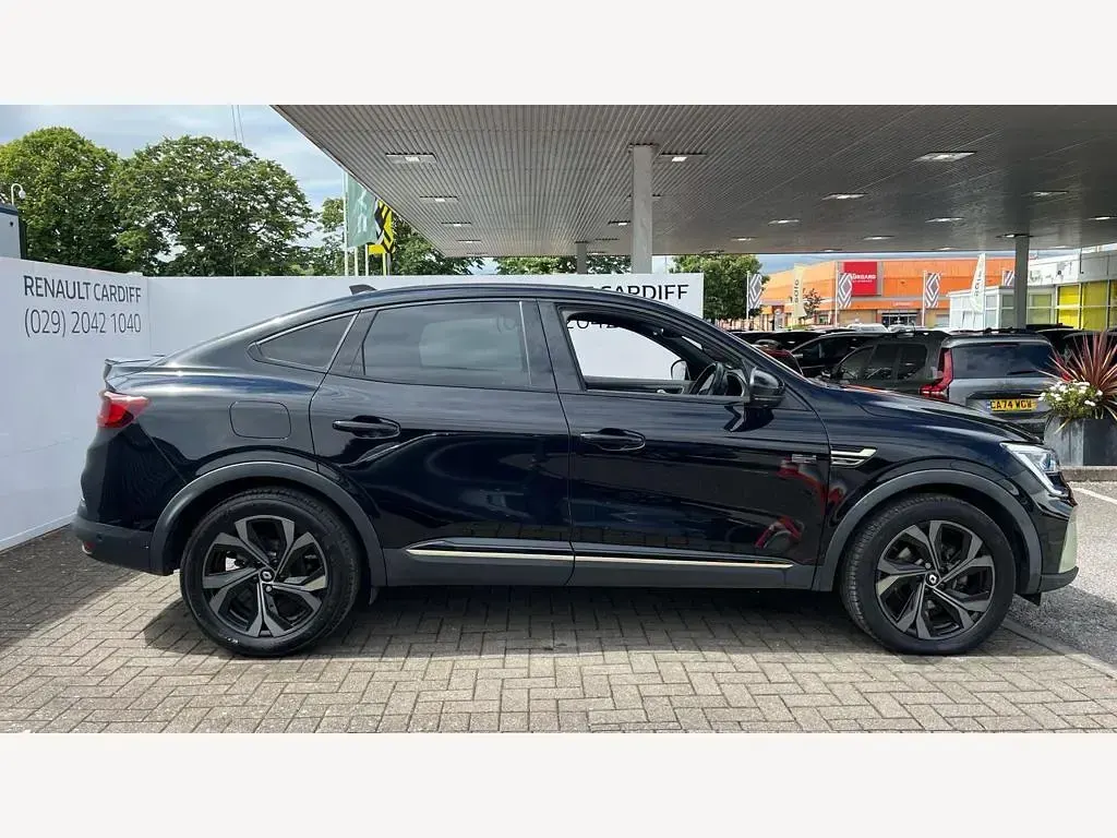 Used Renault Arkana Engineered 142 HP (104 kW) 2023 Black  SUV