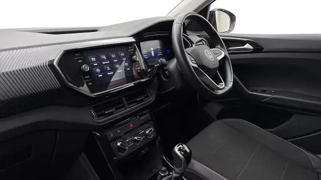 Usado VW T-Cross Black Edition 95 HP (69 kW) 2023 Branco SUV