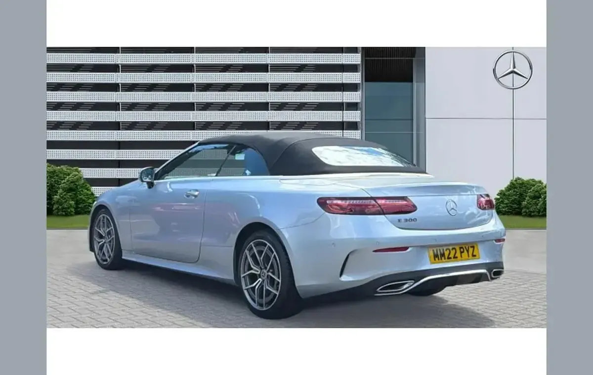 Used Mercedes E300 AMG Line Premium 254 HP (186 kW) 2022 Silver Cabriolet