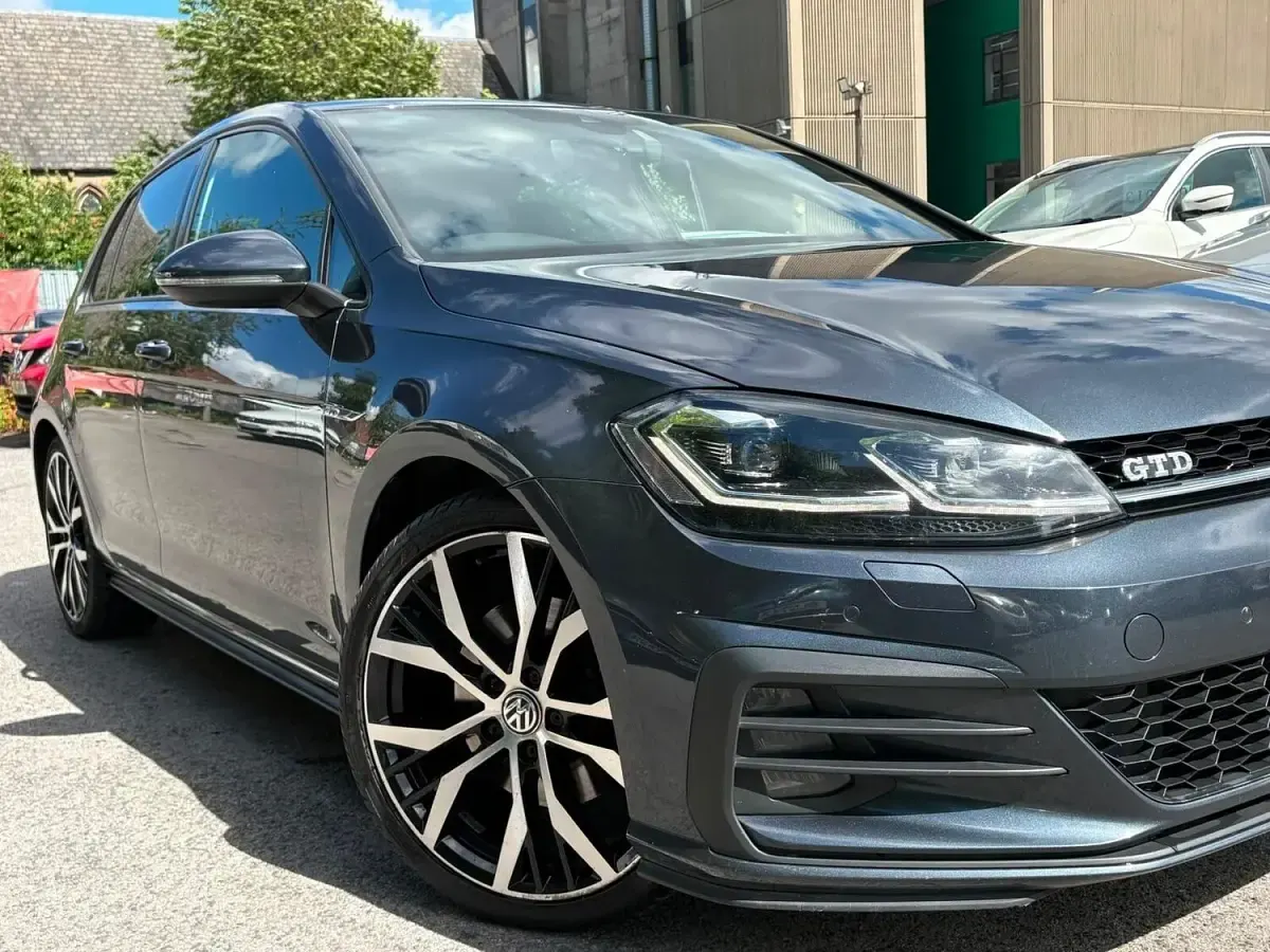 Used VW Golf VII GTD 184 HP (135 kW) 2019 Blue Hatchback