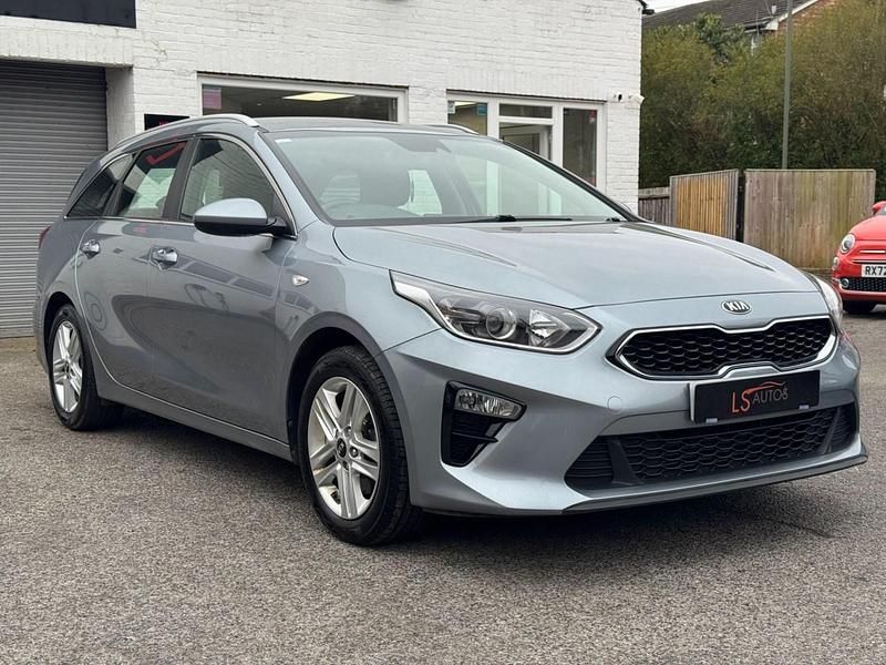 Used Kia Ceed Sportswagon 118 HP (86 kW) 2019 Silver Estate