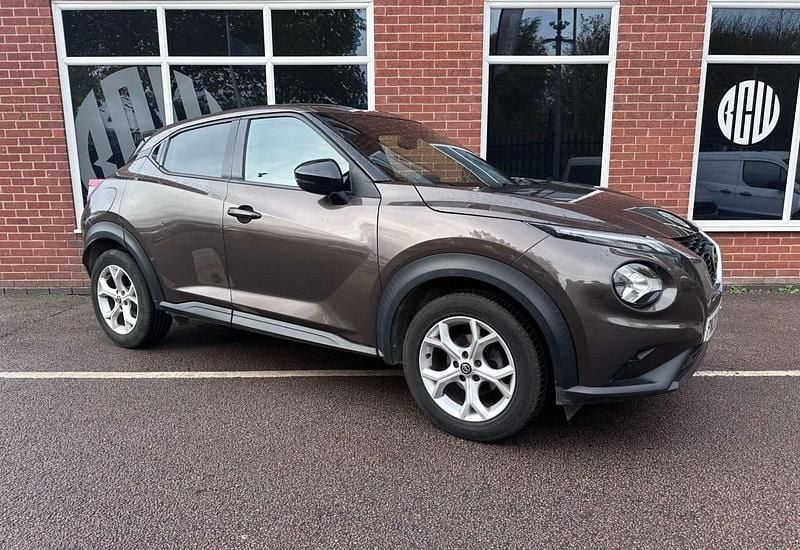 Bronze Used 2020 Nissan Juke N-Connecta SUV | £10,250 (Good price) - Image 1/4