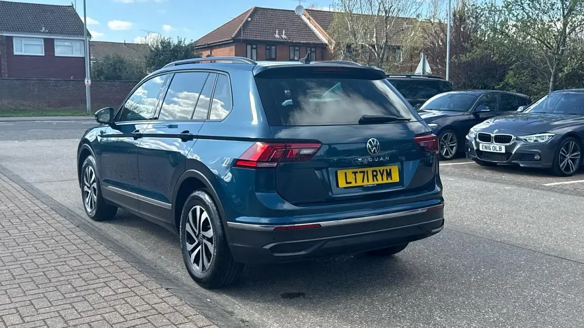 Used VW Tiguan Active 150 HP (110 kW) 2021 Blue SUV